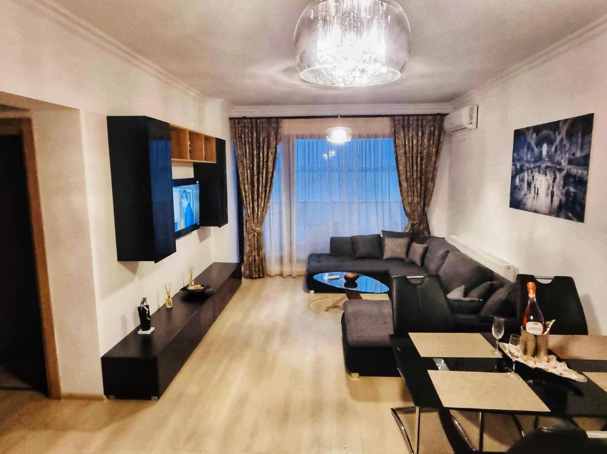 Deluxe Lake View Mamaia Exterior foto
