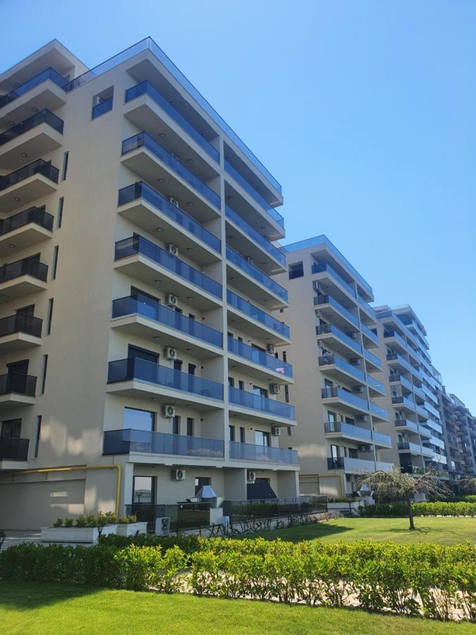 Deluxe Lake View Mamaia Exterior foto